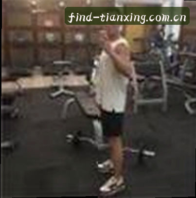 李佳怡